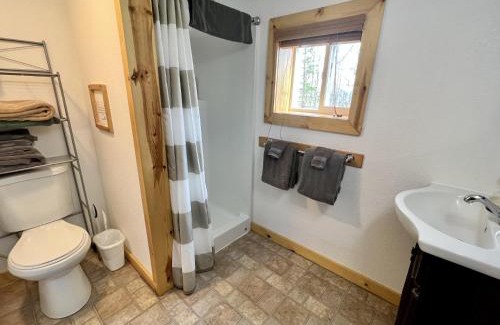 Healy House | Denali Park View Family Log Cabin