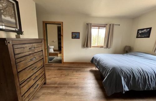 Healy House | Denali Park View House