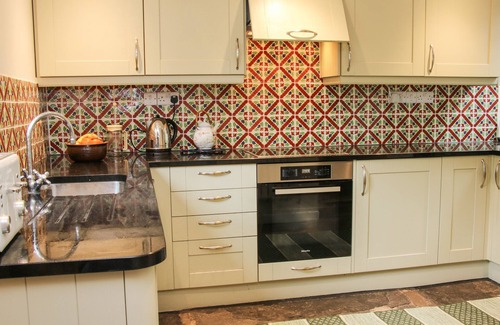 Aymestrey House | DENBIGH HALL, pet friendly, character holiday cottage in Presteigne