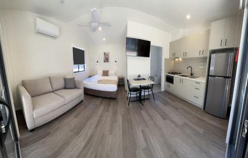 Deniliquin Resort | Deniliquin Riverside Caravan Park