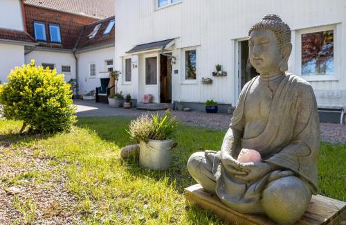 Cecilienkoog Apartment | Denkerhof Fewo Blume des Lebens