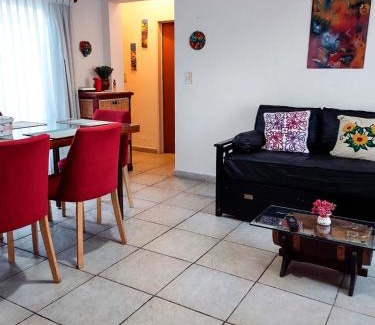 Parque Patricios Apartment | Departamento para 6 con cochera a 4 cuadras subte H