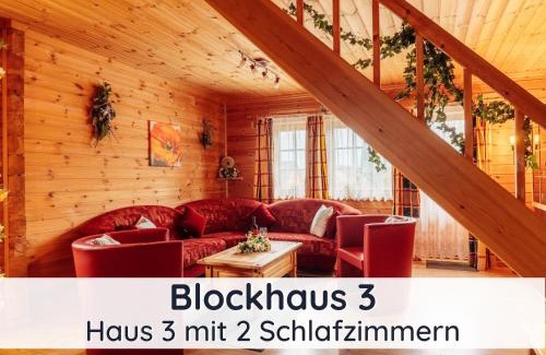 Steina House | Der Fuchsbau - 3 separate Blockhäuser - ruhige Lage - 50m bis zum Wald - eingezäunter Garten