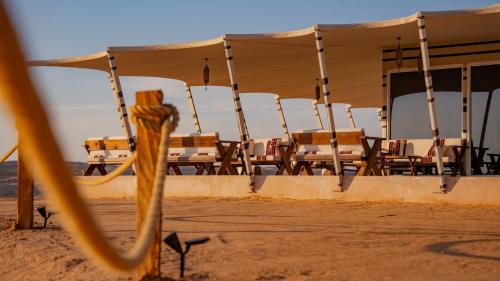 Bidiya Other | Desert escape