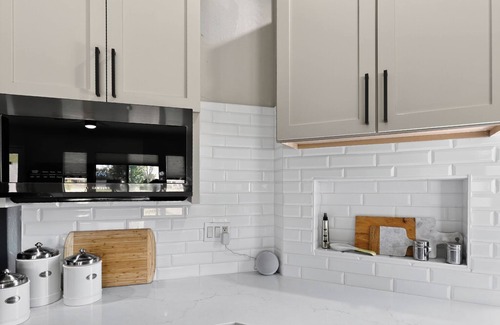 Goodyear House | Desert Luxe Retreat in Litchfield Park