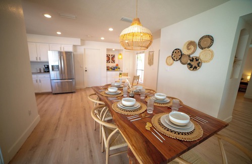 Spanish Mountain Estates House | Desert Skies: FREE HEATED Pool, Hiking, Mountain Views + Adventure Gear Included