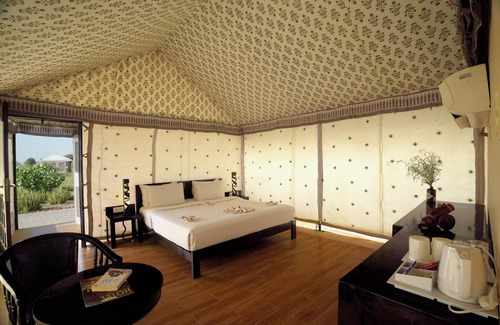 Kanoi Other | Desert Springs Resorts