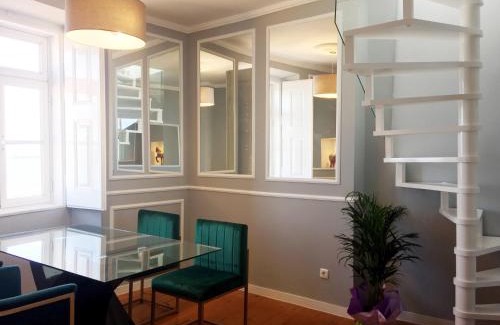 Santo Estevao Apartment | Design Apartment with Rooftop Terrace and 180-degree River&City Views