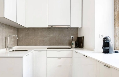 Encarnacao Apartment | Design Duplex Apartment BA/Chiado