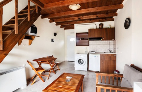 Armenistis Apartment | Despina studios and rooms