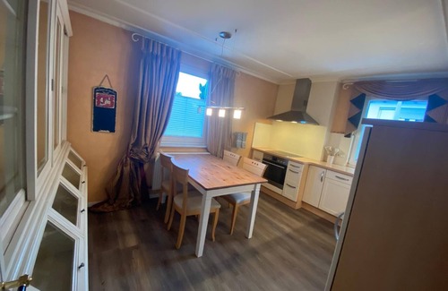 Petersberg House | Detached house with large terrace