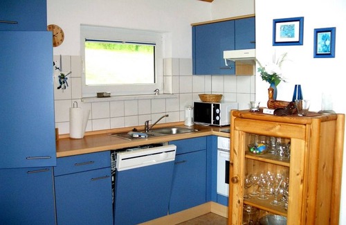 Uslar House | Detached single-storey bungalow with terrace