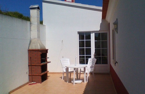 Caldas da Rainha Villa | Detached Villa with Private pool, Enclosed Garden and Sun/Play Room