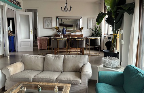 Duruelo Ski Chalet | Detached villa with pool and mountain views