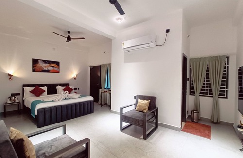 Kalapettai Hotel | Devaki Resort