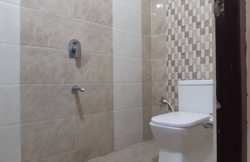 Srikalahasti Hotel | Devansh Bhanu Residency DBR