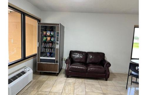 Devils Lake Hotel | Devils Lake Inn By OYO Near Devils Lake Regional Airport