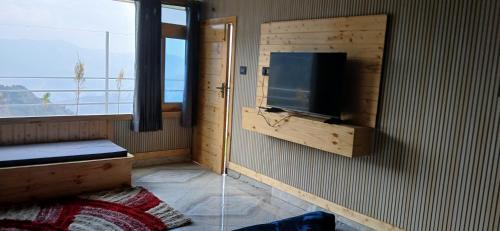 Dhanaulti Hotel | Dhanolti Village Resort Dhanaulti