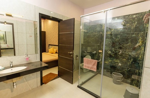 Bikaner Hotel | Dharti Dhora Ri - A Sand Dune Resort