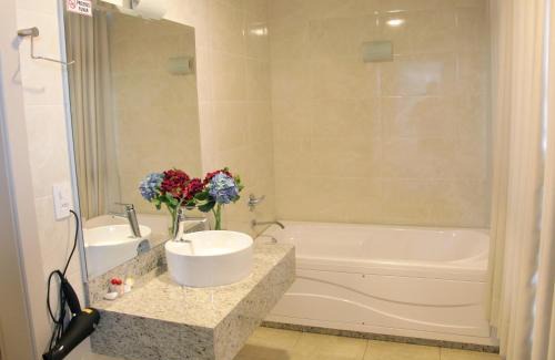 Farroupilha Hotel | Di Capri Hotel