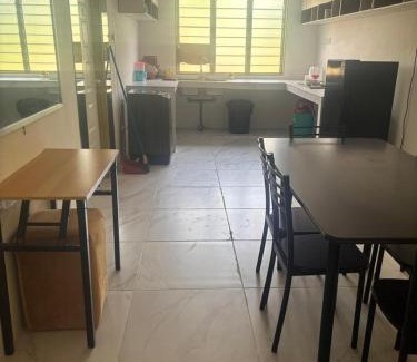 Muadzam Shah House | Dian 2 Rooms Family House