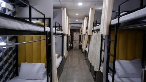 Santacruz Hostel | Digital Dormitory