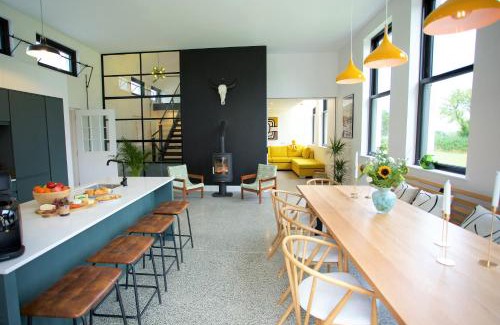 Scramoge House | Dillon School House - Luxury in the countryside