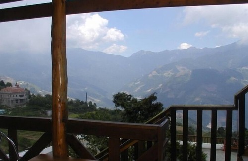 Ren'ai Bed & Breakfast | DingdaiGlass Villa