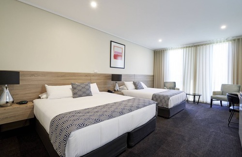 Dingley Village Hotel | Dingley Hotel