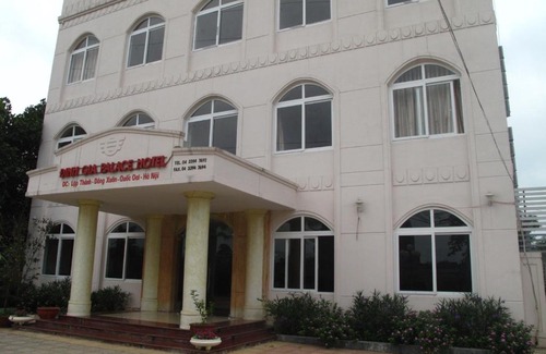Quoc Oai Hotel | Dinh Gia Palace