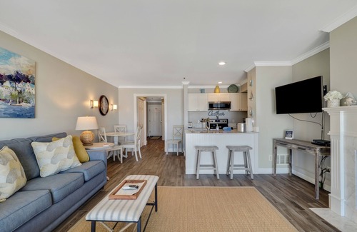 Boyne City Condo | Direct Lake Charlevoix Access | First Floor Beach Retreat | Private Patio |