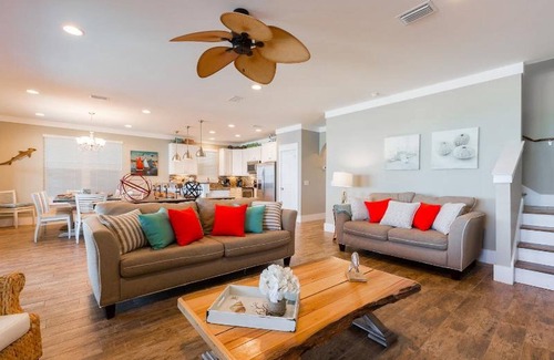 Lower Grand Lagoon House | Directly on the Beach, 6 bedroom Beach House with Heated Pool and Hot tub.