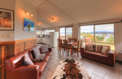 Alonnah House | Discover Bruny Island Holiday Accommodation