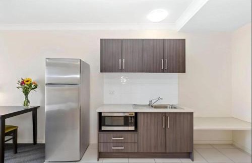 Blackwater Hotel | Discovery Parks - Blackwater Central Motel