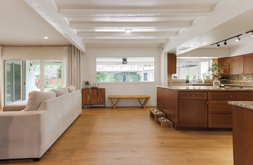 Morrison - Eldridge Park House | Disney Christmas 9mins to Disneyland EV Charger Large Backyard