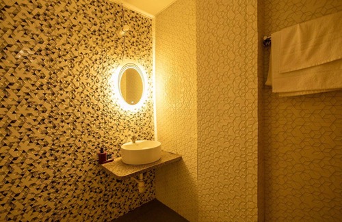 Sector 70 Hotel | Divine Hotels & Banquets