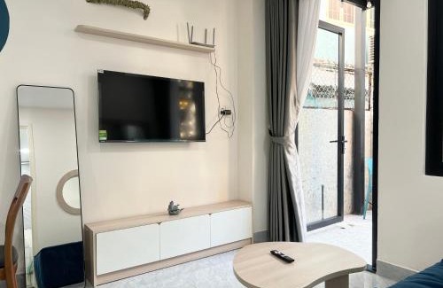 Binh Thanh Bed & Breakfast | DKA Balance