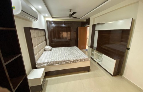 Panchkula House | DLF, The Presidential