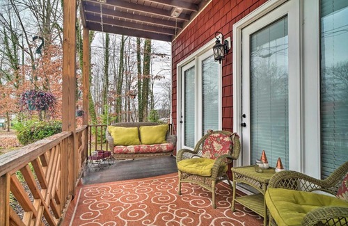 Sharps Chapel House | Dog-Friendly Family Home Steps to Norris Lake