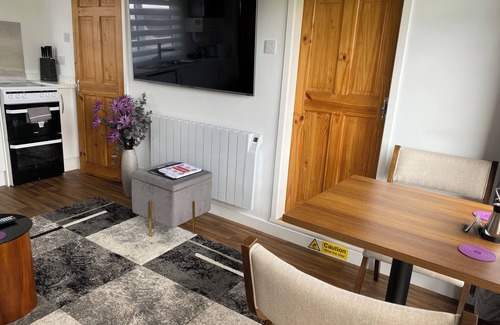 Mablethorpe Ski Chalet | Dog Friendly Holiday Chalet close to the Beach Bar & Restaurant on-site