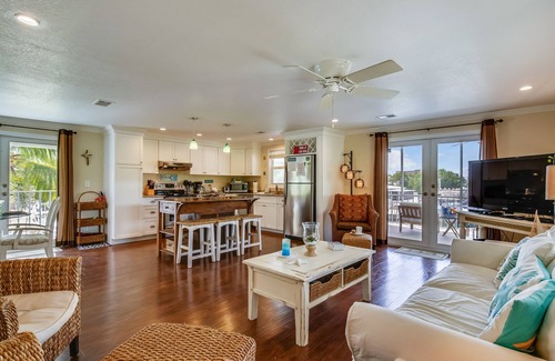 Hammer Point House | Dog-friendly home on a wide canal w/WiFi & amazing water views