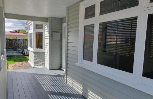 Waterloo Villa | Dog-friendly in Waterloo