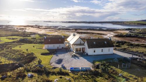 Ballyconneely House | Doleen Quay House