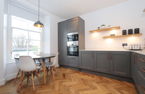 Dollar Apartment | Dollar Apartments at 41