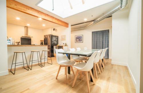 Lewis Hostel | Dolores Bike Hostel