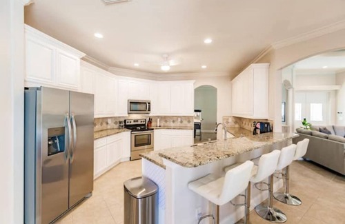 Pelican House | Dolphins Cove