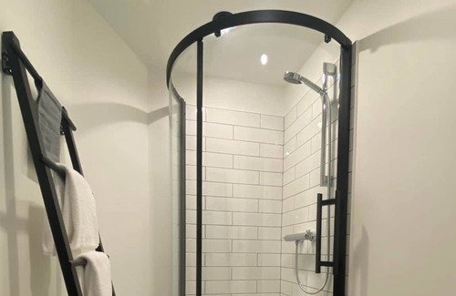 Perce Ski Chalet | Dome #2 forested at Domaine Renard