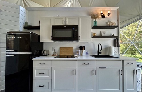 West Bay Cabin | Dome 6 · Lakeside Luxury Dome Experience Private Hot Tub