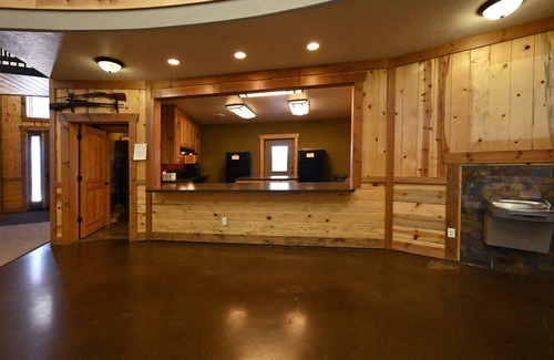 Island Park House | Dome | Sleeps 40 | Pickleball!