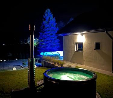 Grodek Nad Dunajcem Ski Chalet | Domek Viking z prywatnym ogrzewanym basenem sauną oraz balią z jacuzzi